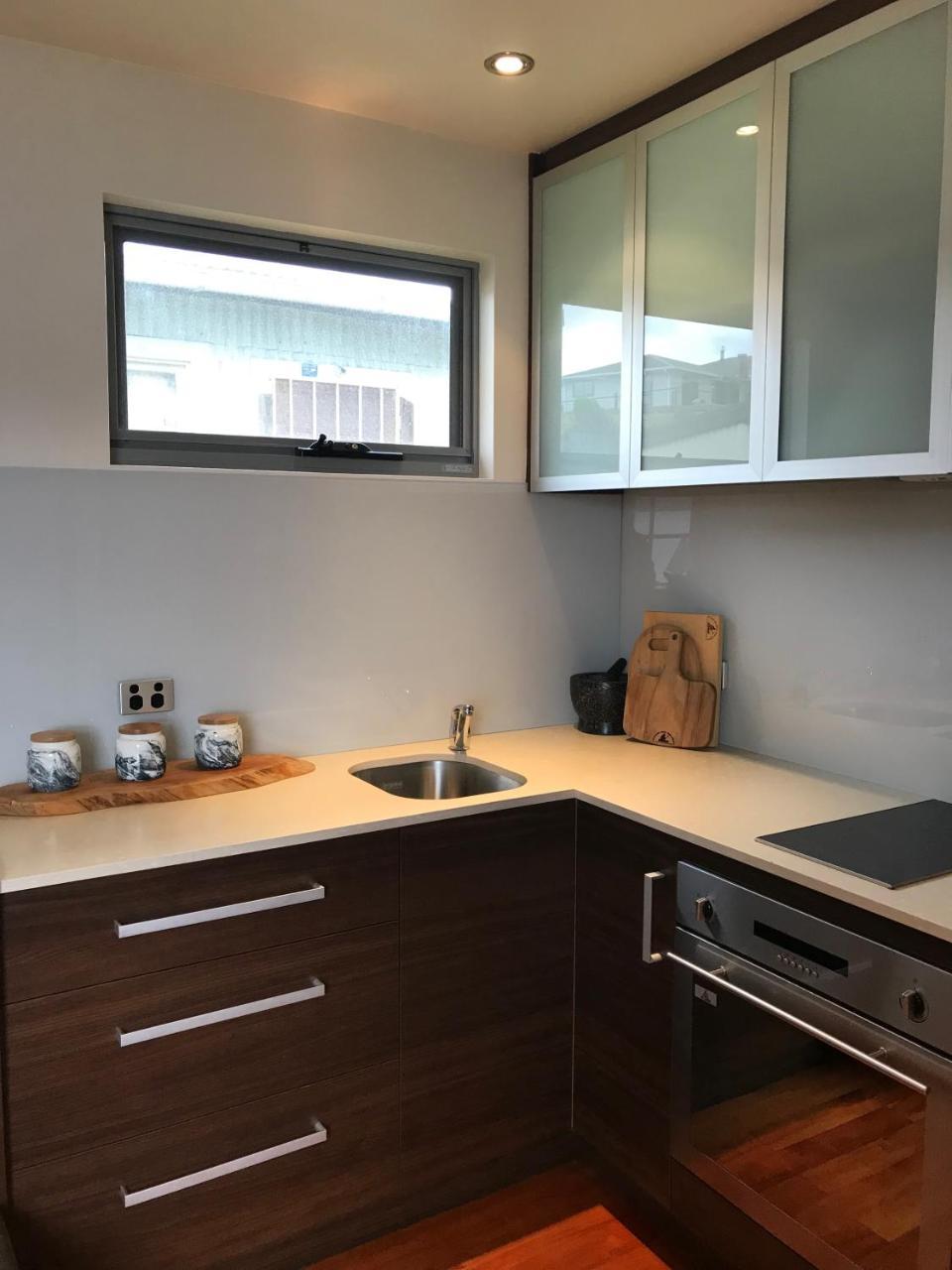 Salt Box Hideaway Apartment Strahan Ngoại thất bức ảnh